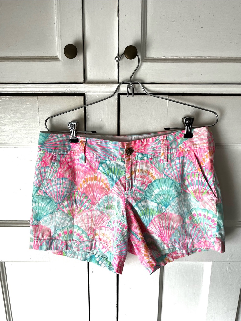 Lilly Pulitzer "Oh Shello" Matching 2-piece Set - Med. Top, Size 6 Shorts - Picture 8 of 16